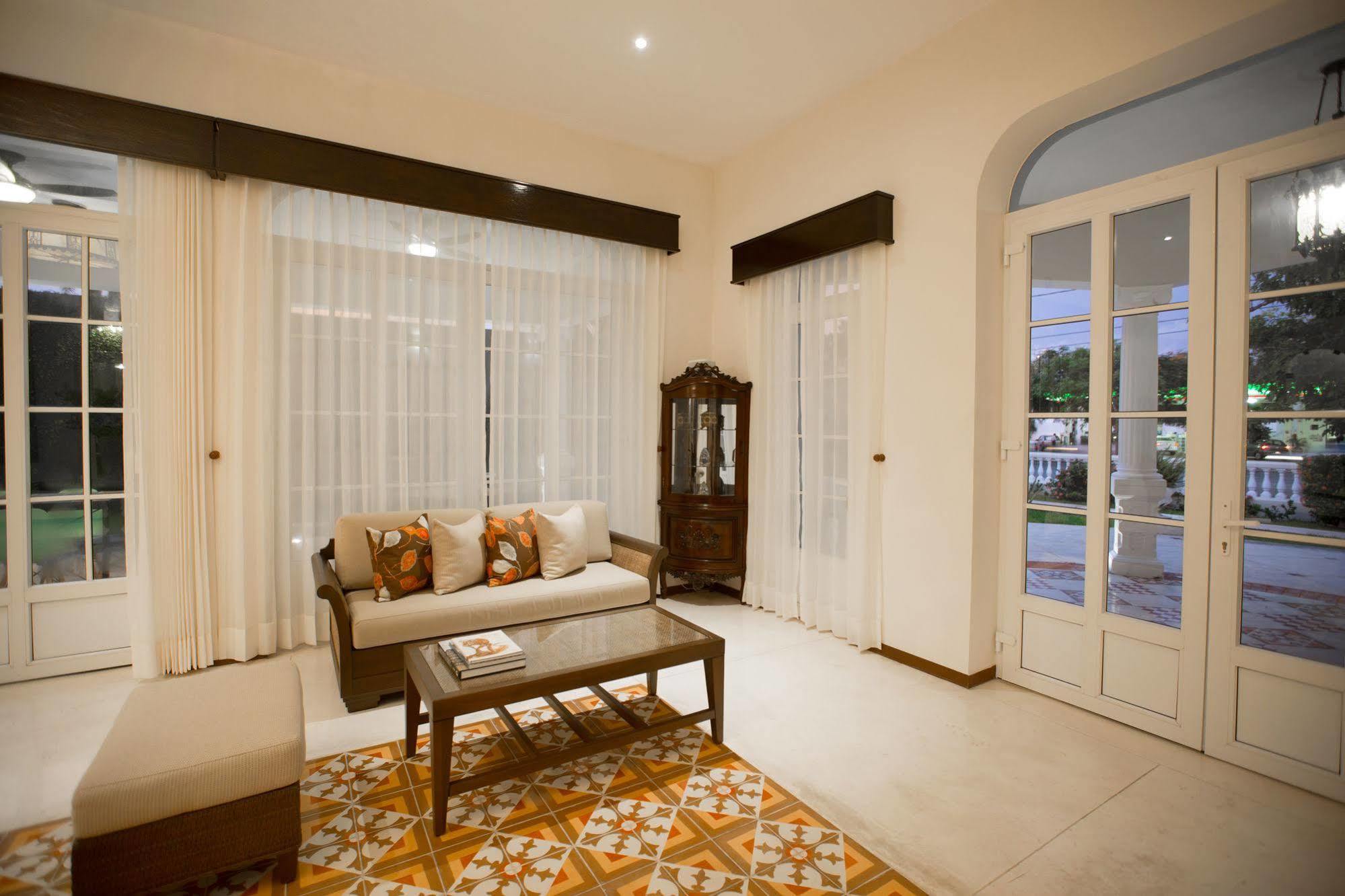 Delfina Boutique Hotel ميريدا المظهر الخارجي الصورة